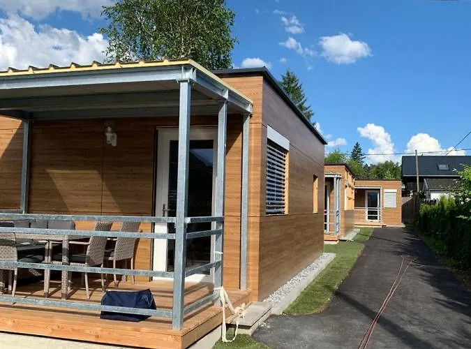 Haus Kleinbichler アパート ファアーク・アム・ゼー