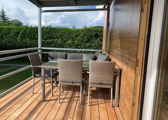 克雷比席勒公寓 * 法克湖