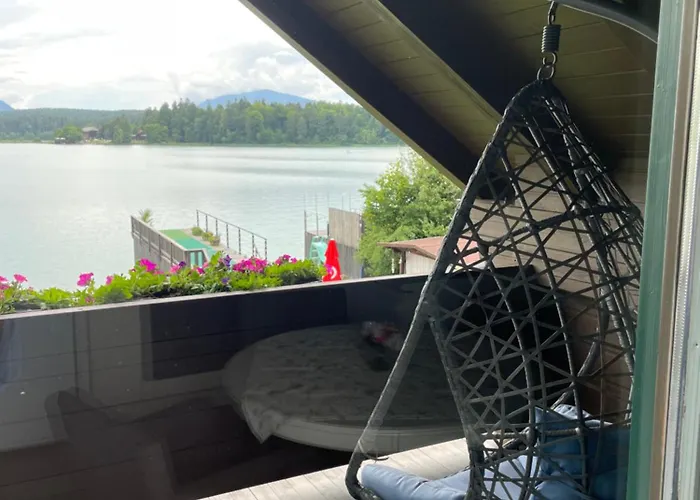 克雷比席勒公寓 *